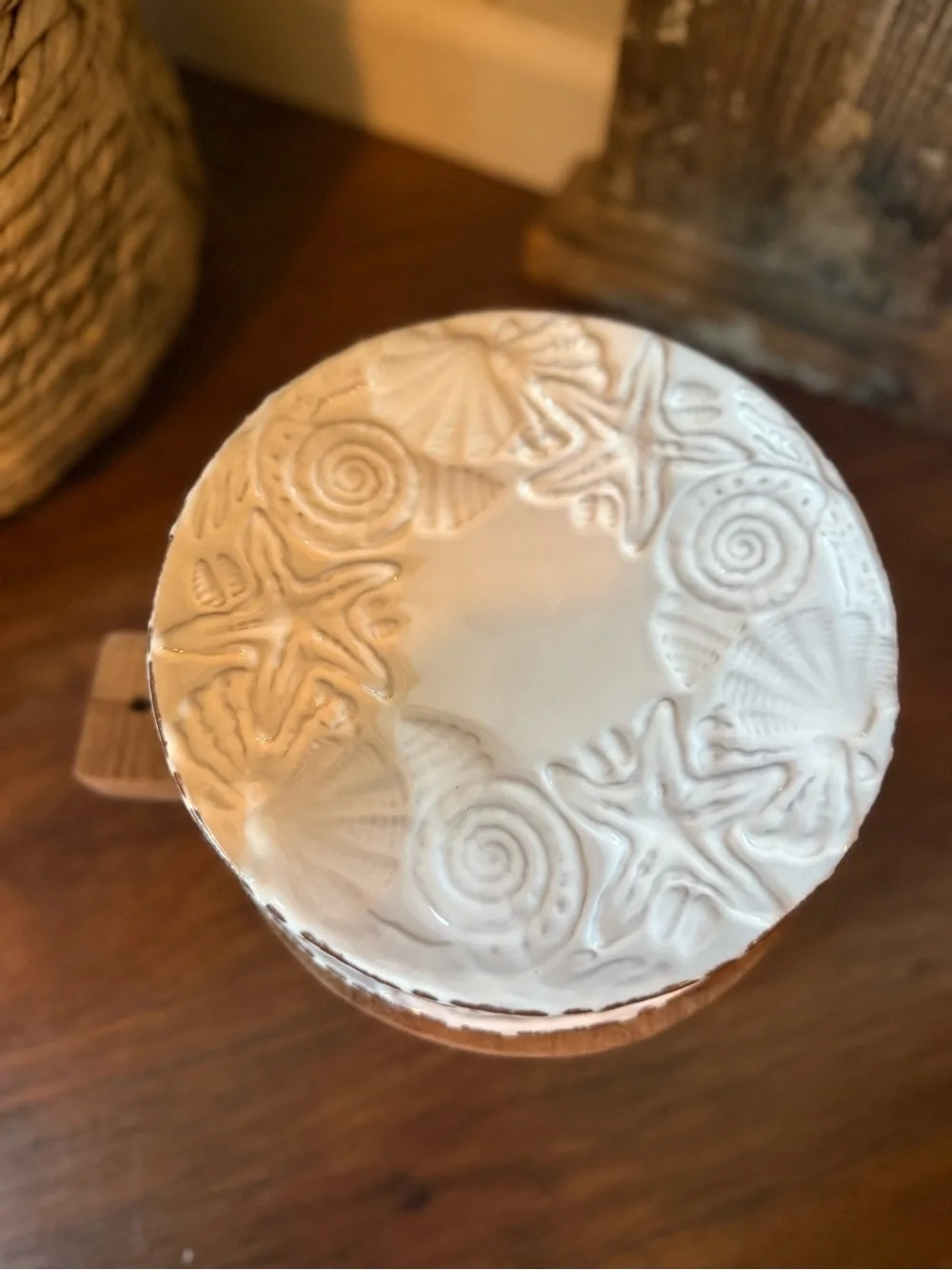 Set If 4 Mud Pie Sanibel Embossed Shell Salad Plates 8”